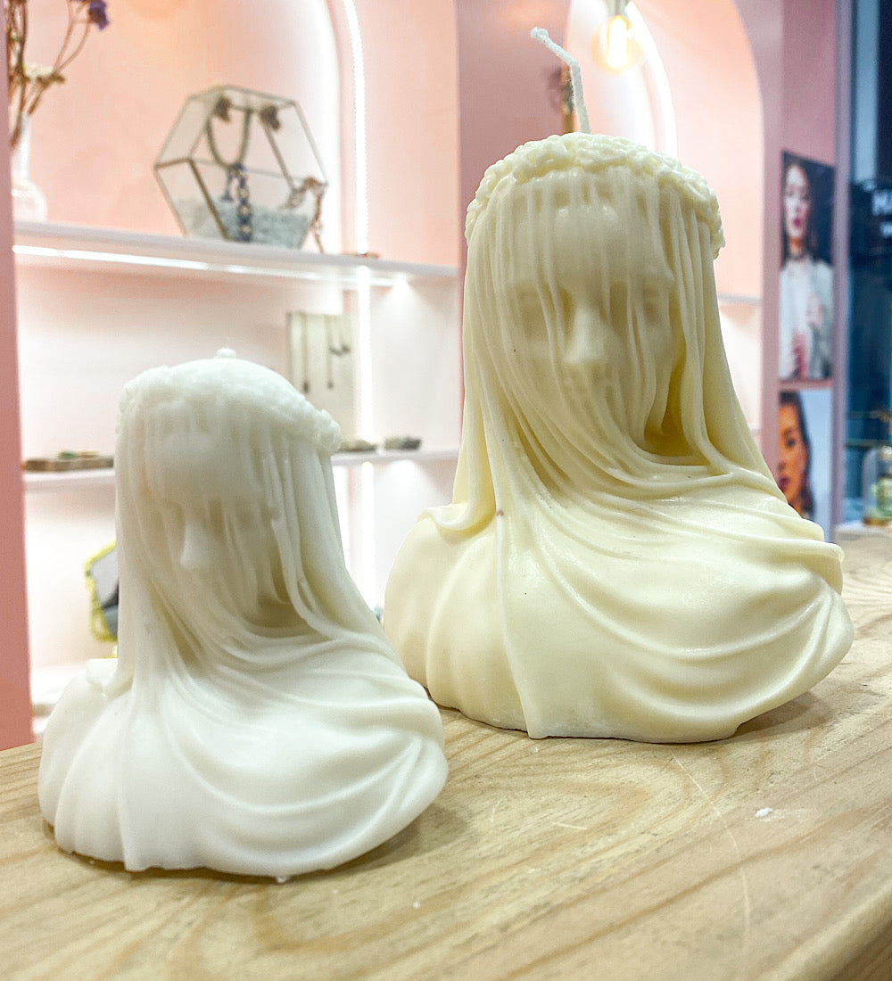 Veiled Lady